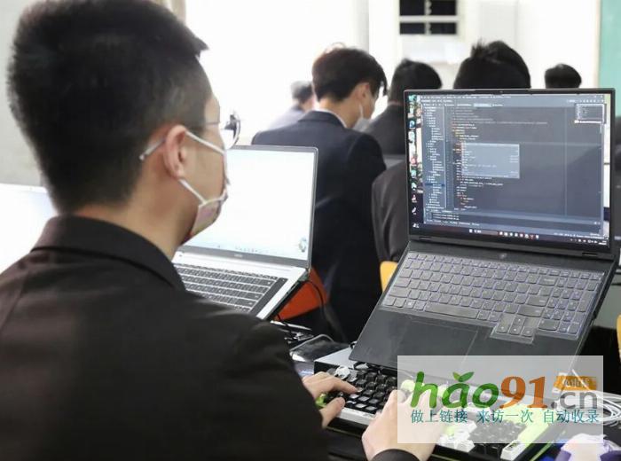 北京八维研修学院解析：初学者如何在PythonvsJava中做出选择