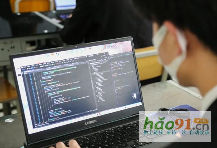 北京八维研修学院解析：初学者如何在PythonvsJava中做出选择